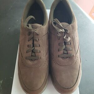 Rockport Womens Brown Suede Prowalker Shoes Size 6.5 NIB